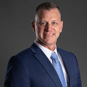 about-main-executive-russell